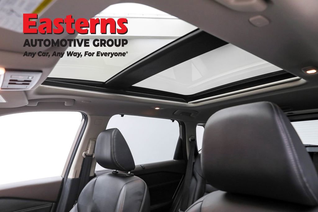 Used 2022 Nissan Rogue SL w/ SL Premium Package image 42