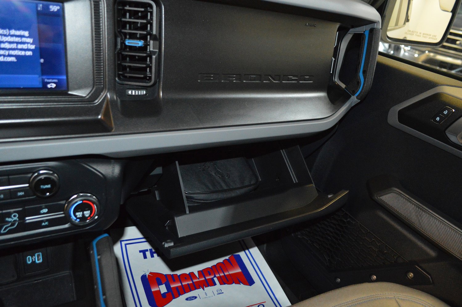 Used 2021 Ford Bronco Black Diamond image 22