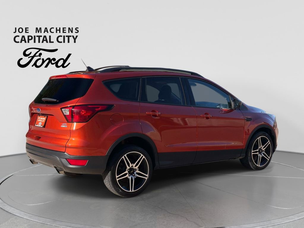 Used 2019 Ford Escape SEL AWD/4WD image 5