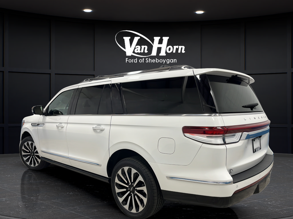 Used 2022 Lincoln Navigator L Reserve AWD/4WD image 5