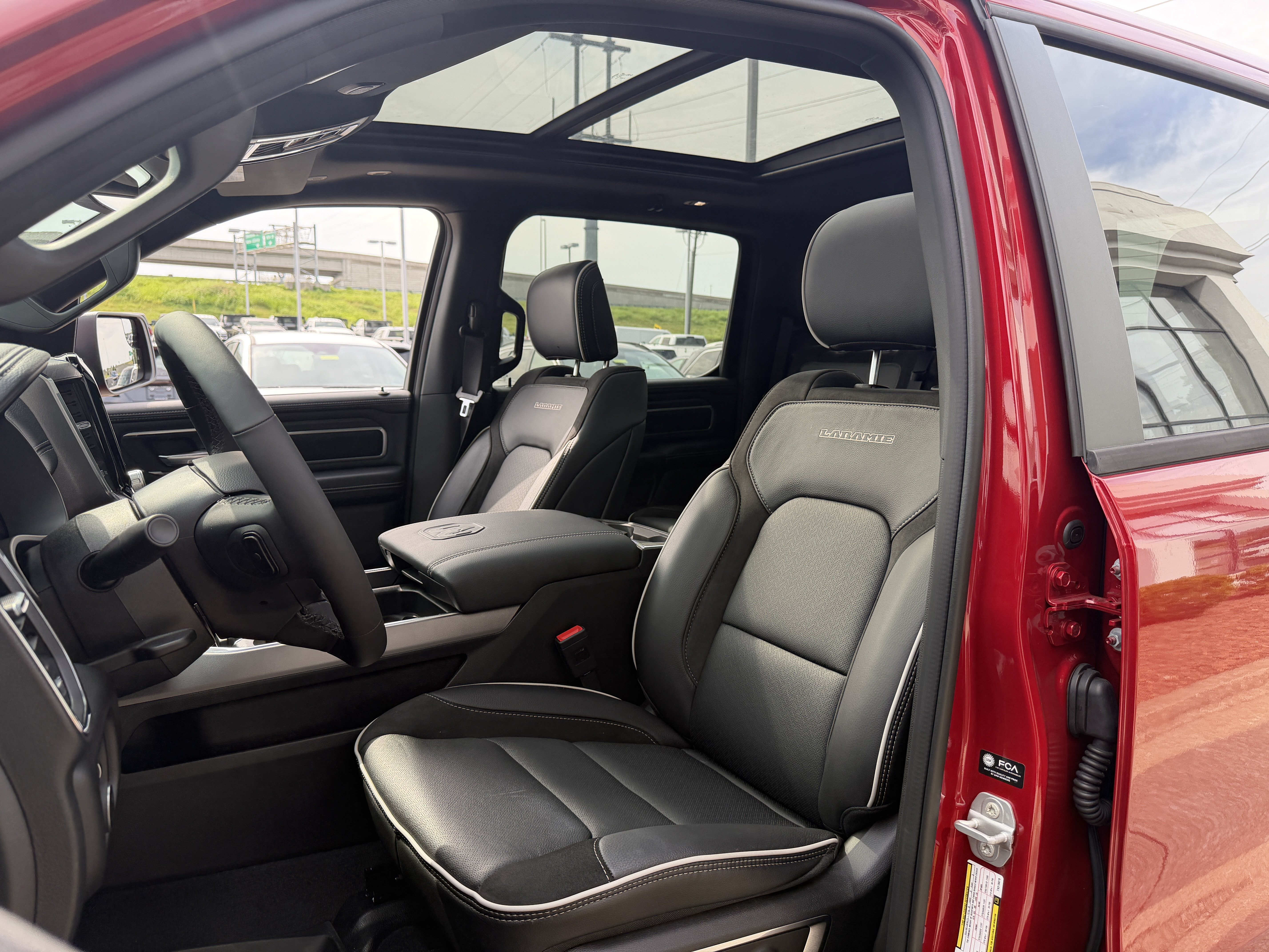 New 2026 RAM 1500 Laramie w/ Sport Appearance Package AWD/4WD image 35