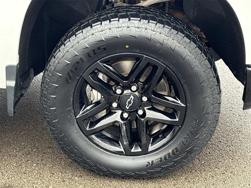 Used 2023 Chevrolet Silverado 1500 LT Trail Boss w/ Protection Package image 11