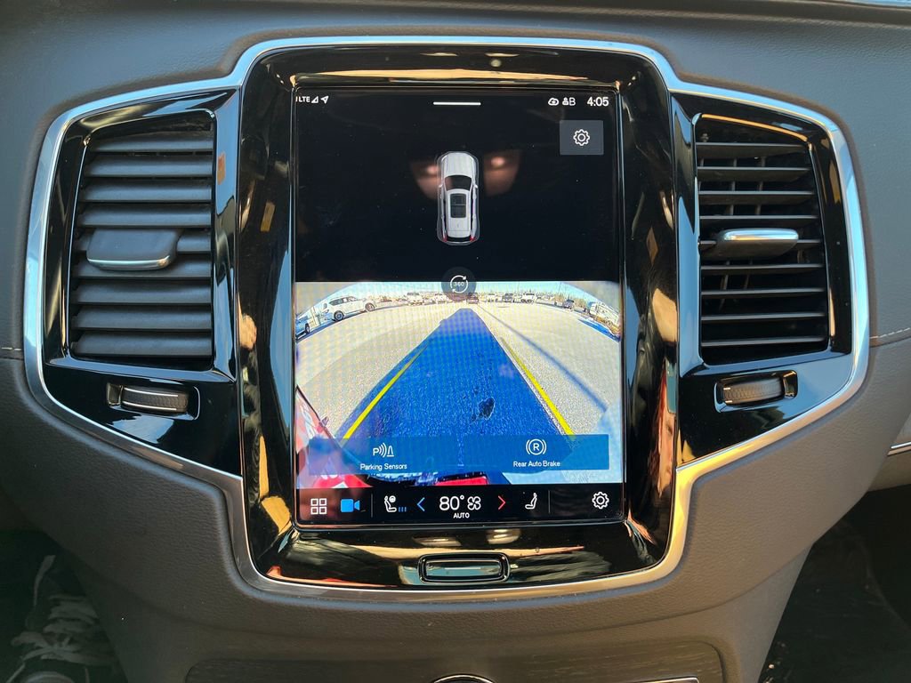 Used 2025 Volvo XC90 T8 Ultra w/ Protection Package Premier image 37