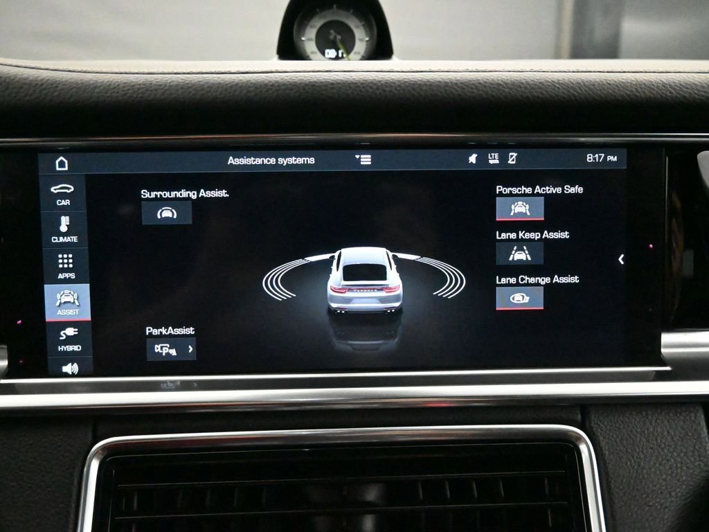 Used 2020 Porsche Panamera 4 image 45