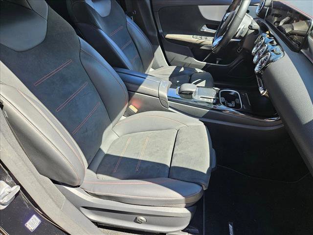 Used 2023 Mercedes-Benz CLA 250 4MATIC image 20
