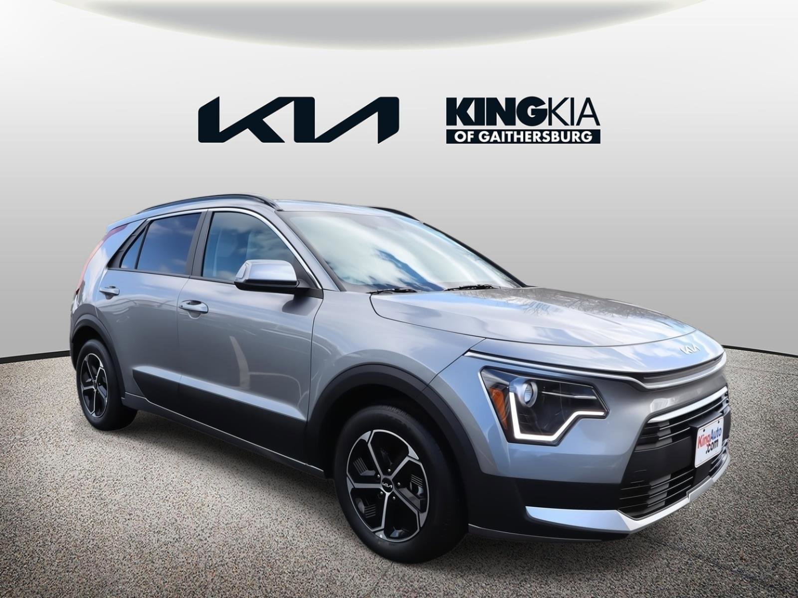 Certified 2025 Kia Niro EX