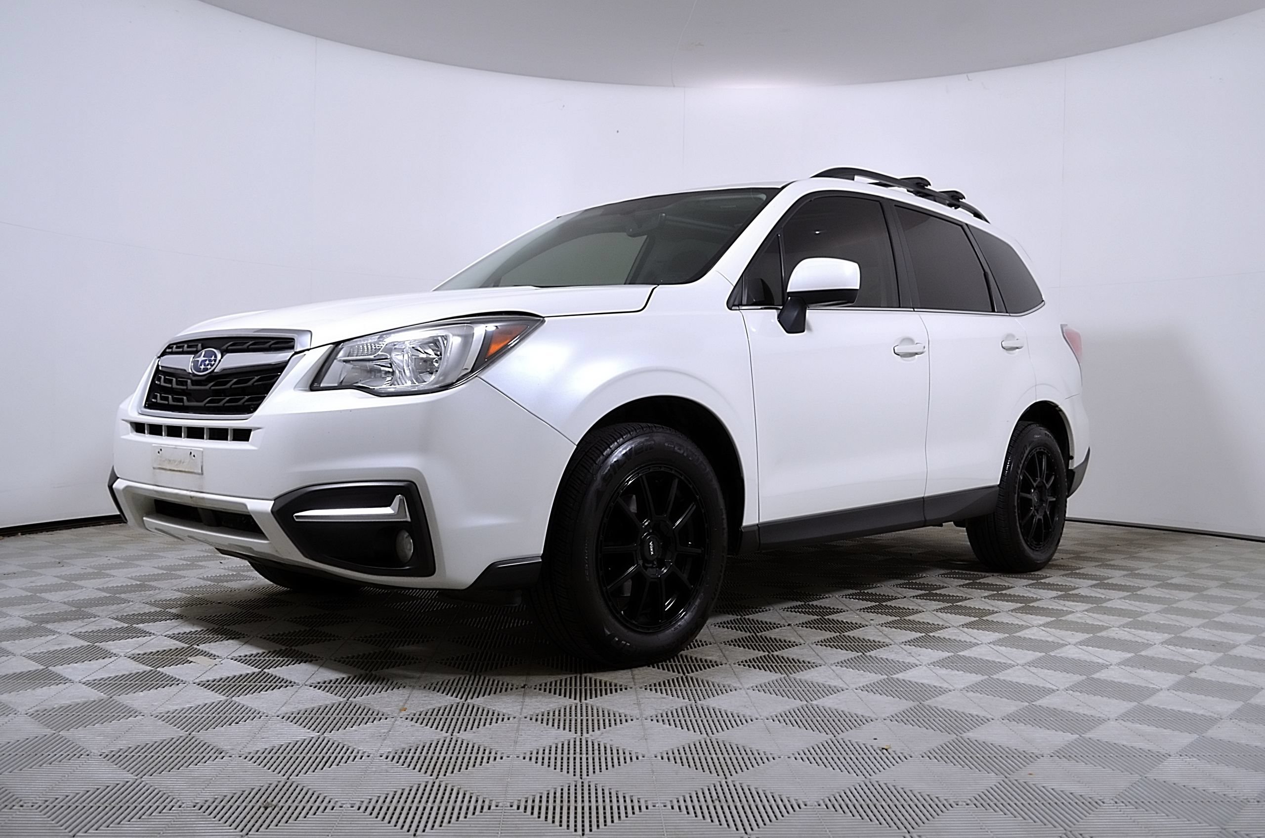 Used 2018 Subaru Forester 2.5i Limited w/ Popular Package #3B AWD/4WD image 2