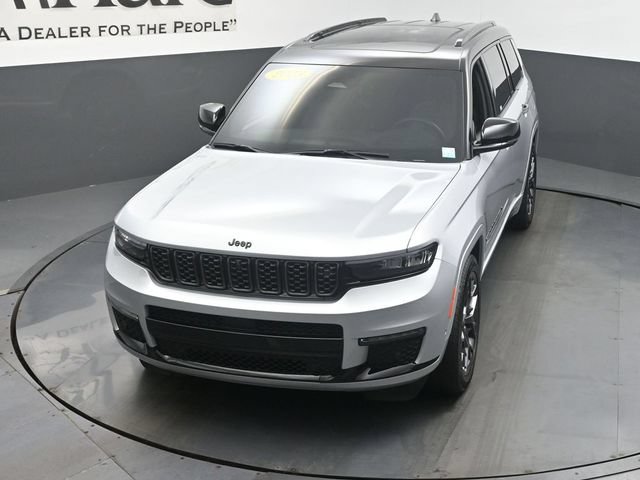 Used 2023 Jeep Grand Cherokee L Summit AWD/4WD image 49