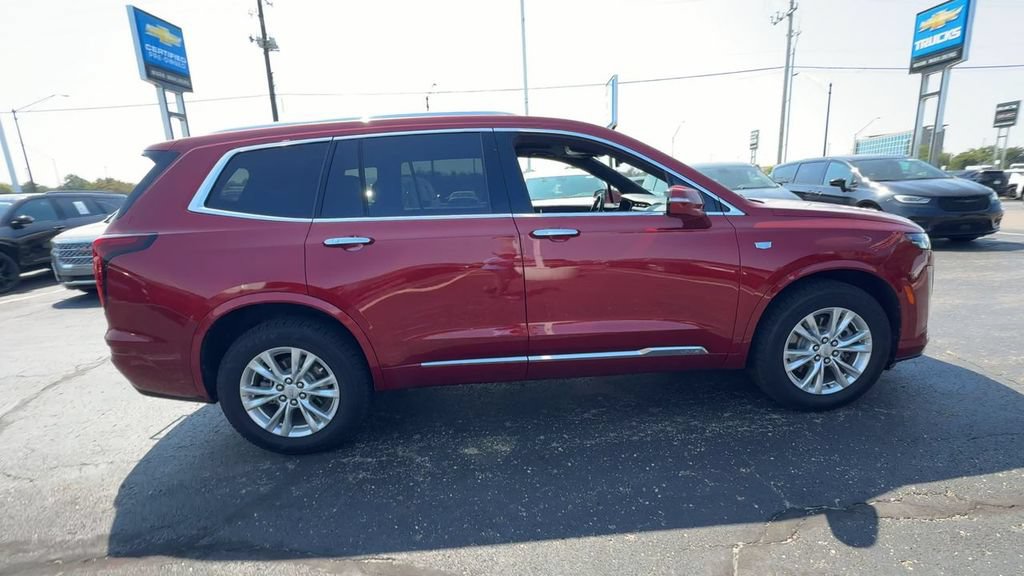 Used 2023 Cadillac XT6 Luxury AWD/4WD image 9
