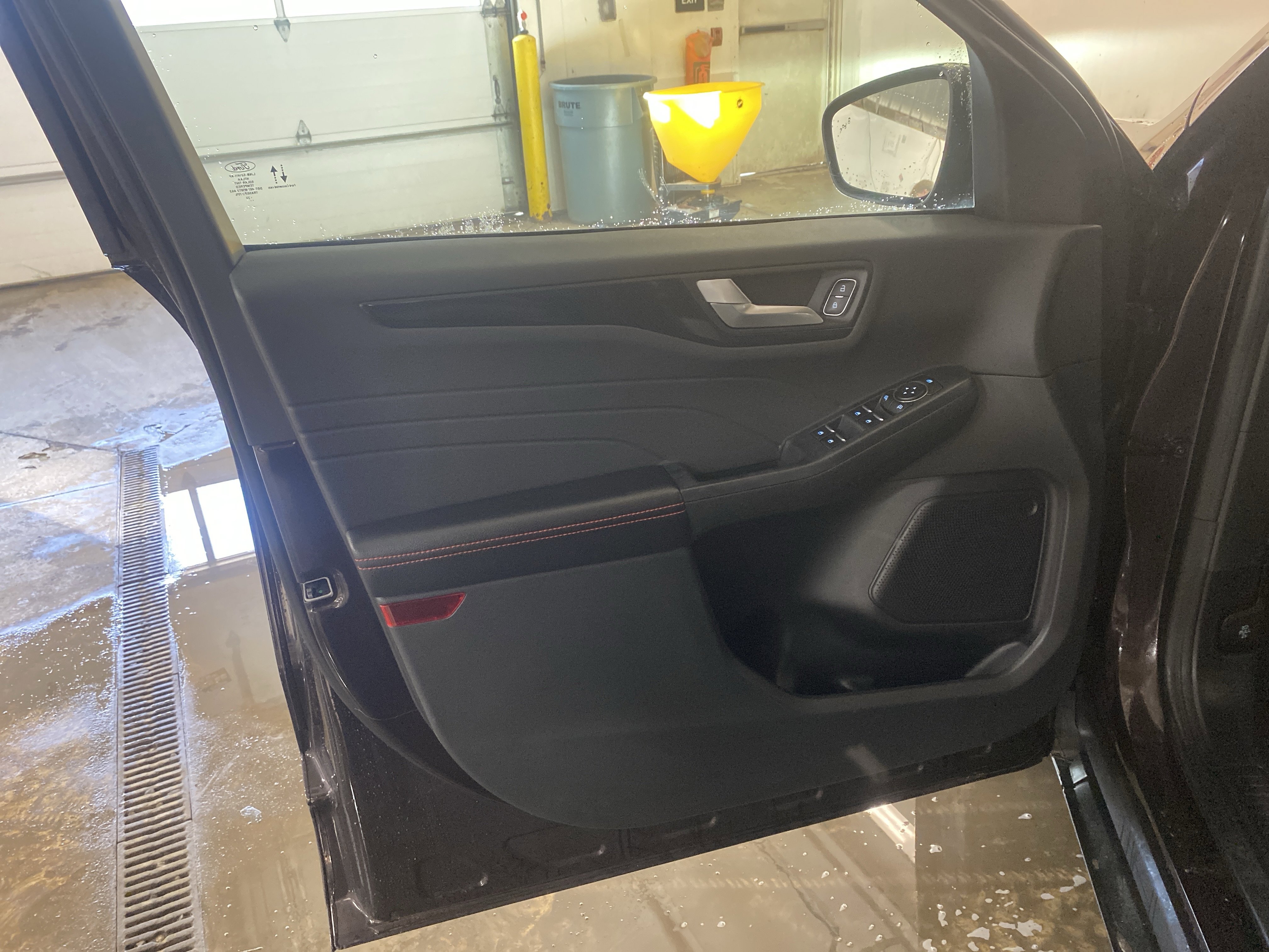 Used 2023 Ford Escape ST-Line w/ Tech Pack #1 image 13