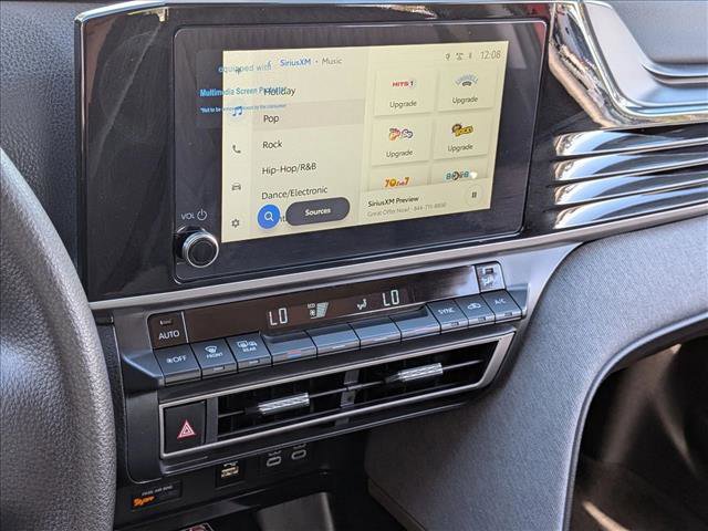 Used 2025 Toyota Camry LE image 15