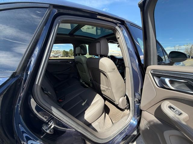 Used 2020 Porsche Macan S image 27