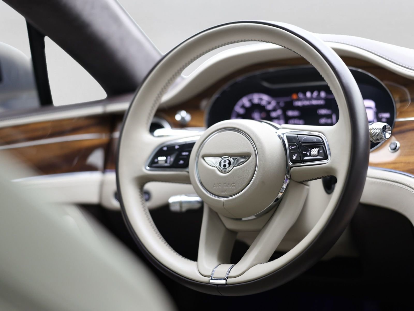Used 2021 Bentley Continental GT AWD/4WD image 23