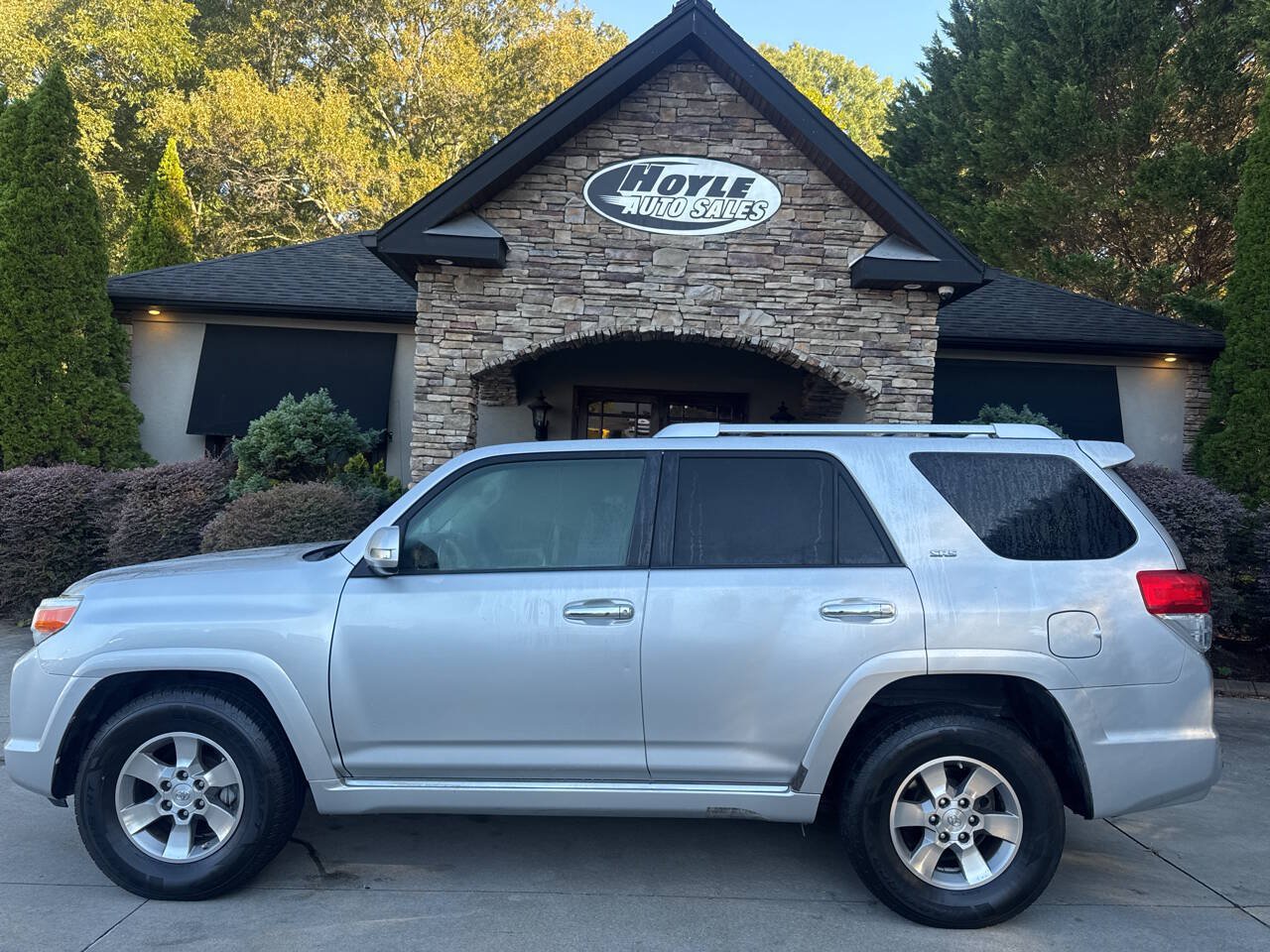 Used 2010 Toyota 4Runner SR5 w/ Premium Pkg w/Leather