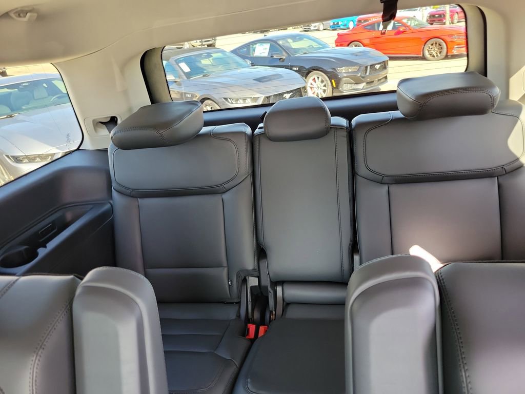 New 2026 Ford Expedition Active image 15