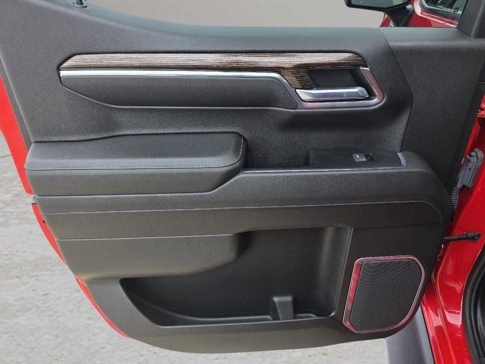 Used 2022 GMC Sierra 1500 Elevation w/ LPO, Elevation Black Package image 29