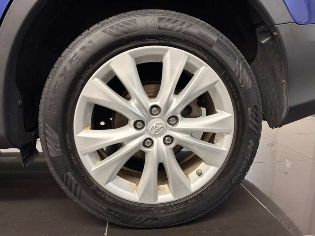 Used 2015 Toyota RAV4 Limited w/ Technology Package AWD/4WD image 7