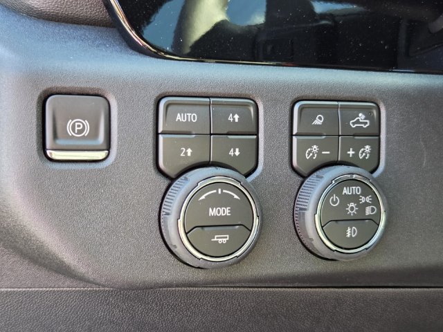 New 2026 Chevrolet Silverado 1500 High Country w/ High Country Premium Package AWD/4WD image 13