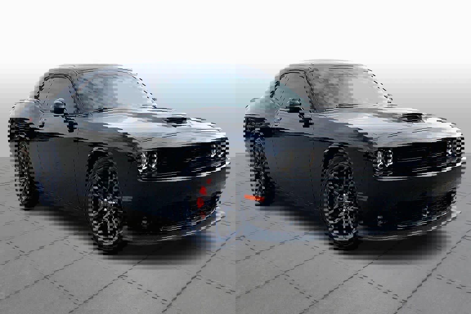 Used 2023 Dodge Challenger GT w/ Plus Package image 3