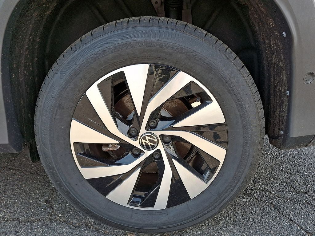 New 2026 Volkswagen Tiguan S AWD/4WD image 5