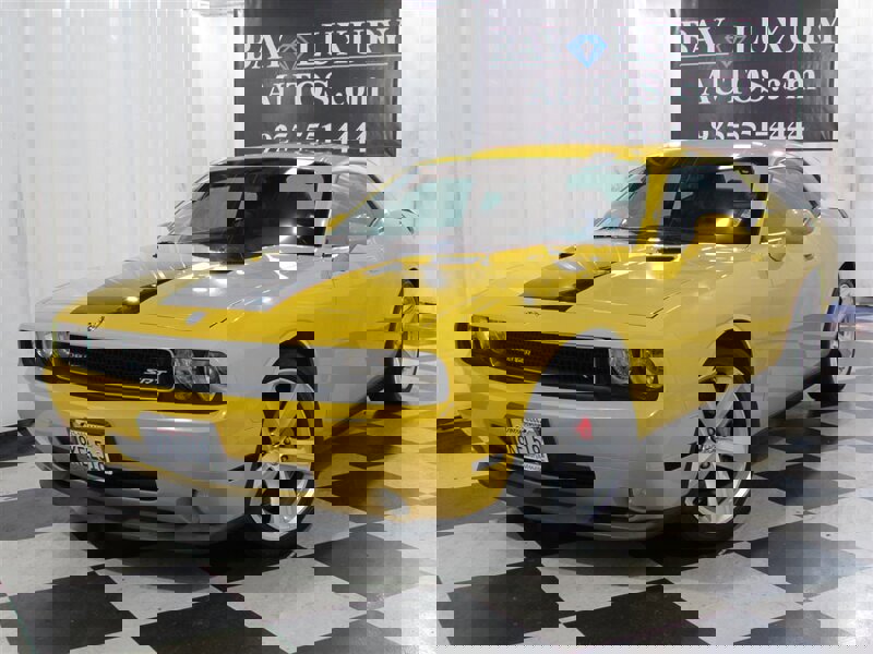 Used 2010 Dodge Challenger SRT8 w/ SRT Option Group II image 1