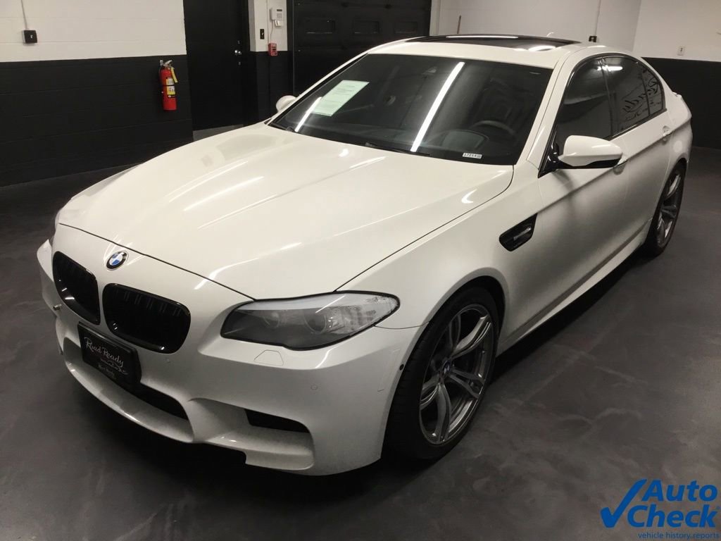 Used 2013 BMW M5 RWD image 6