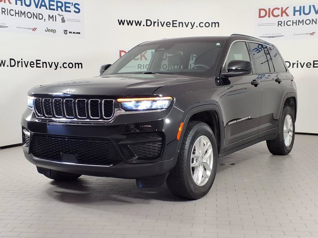Used 2024 Jeep Grand Cherokee Laredo X w/ Luxury Tech Group I