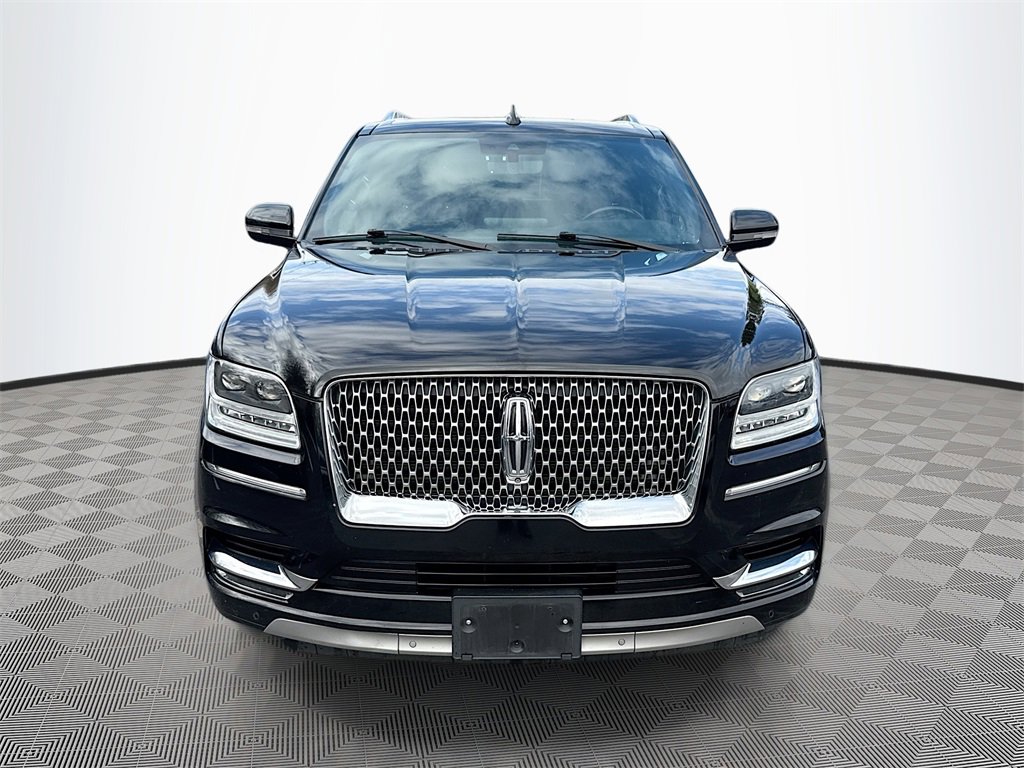 Used 2021 Lincoln Navigator Reserve image 2