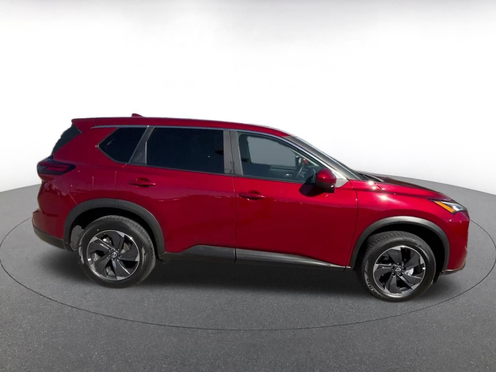 Used 2025 Nissan Rogue SV FWD image 15