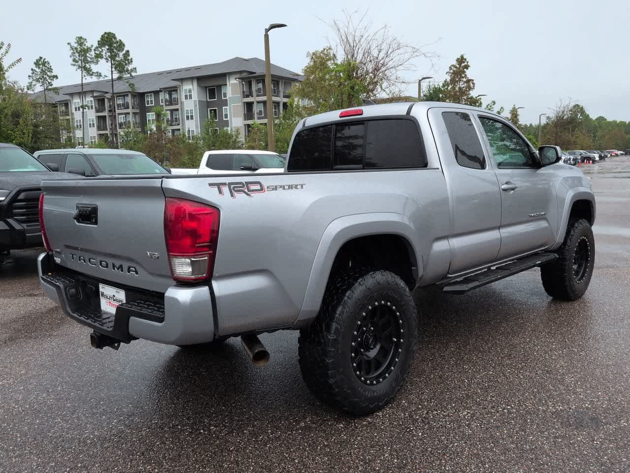 Used 2017 Toyota Tacoma TRD Sport RWD image 6