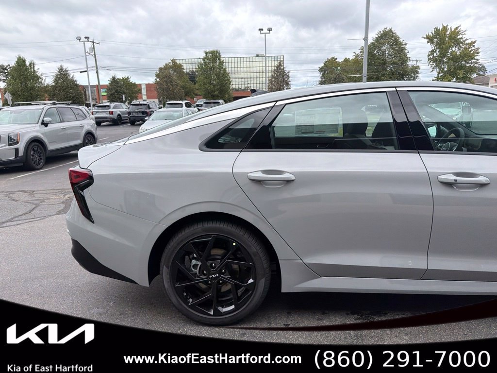 New 2027 Kia K5 GT-Line FWD image 7
