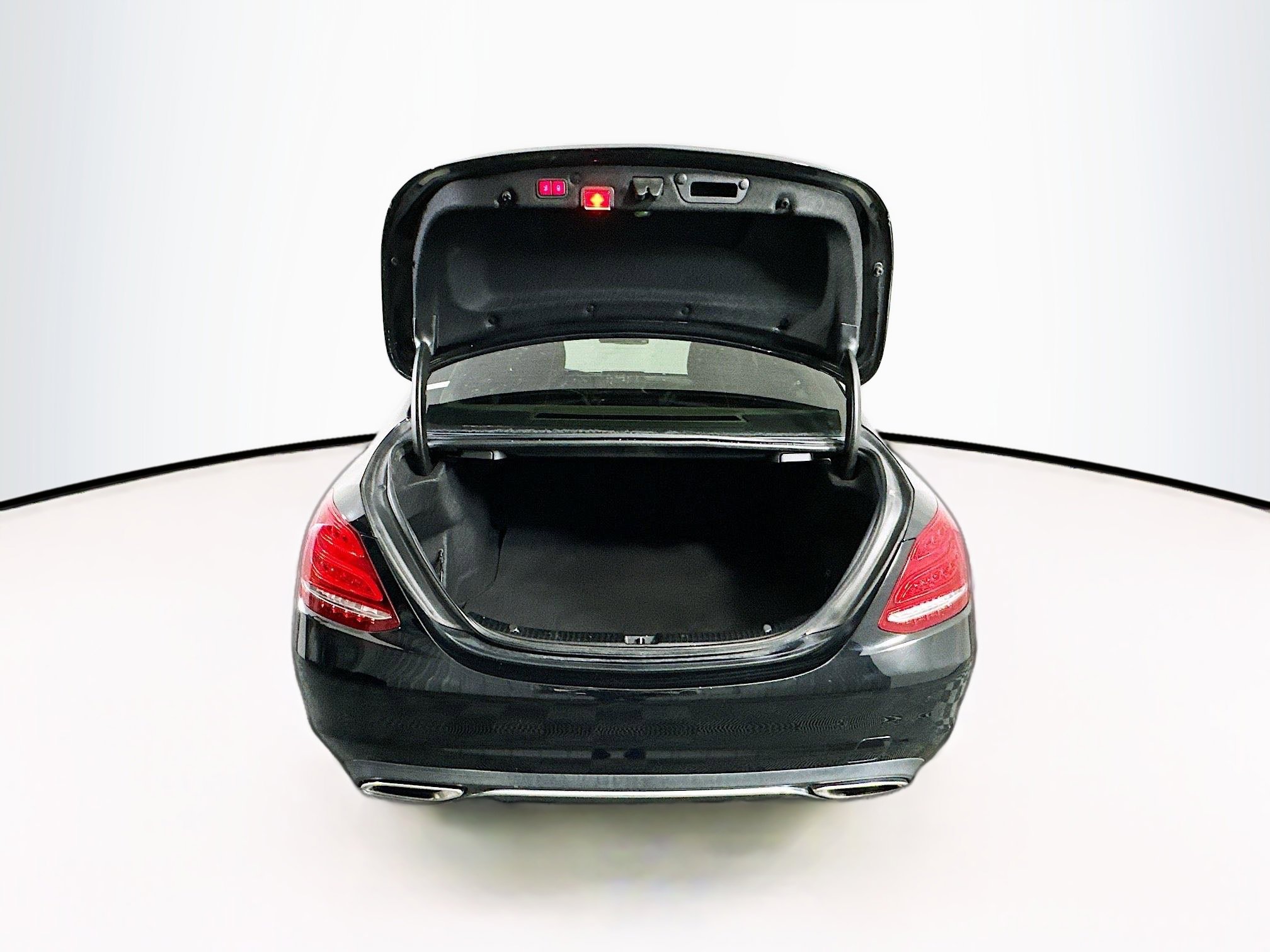 Used 2017 Mercedes-Benz C 300 Sedan image 30