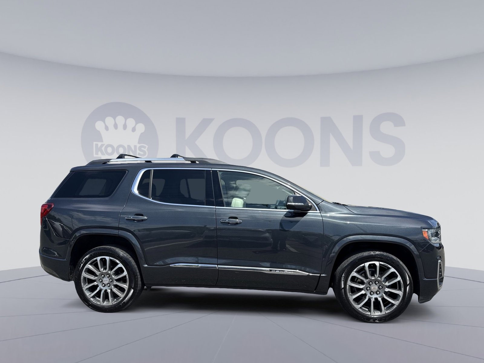 Used 2021 GMC Acadia Denali w/ Denali Technology Package AWD/4WD image 8
