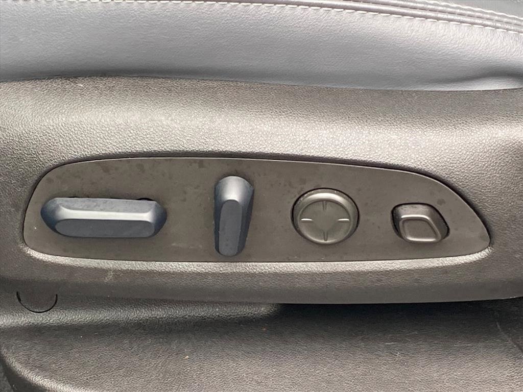 Used 2024 Buick Enclave Premium image 14