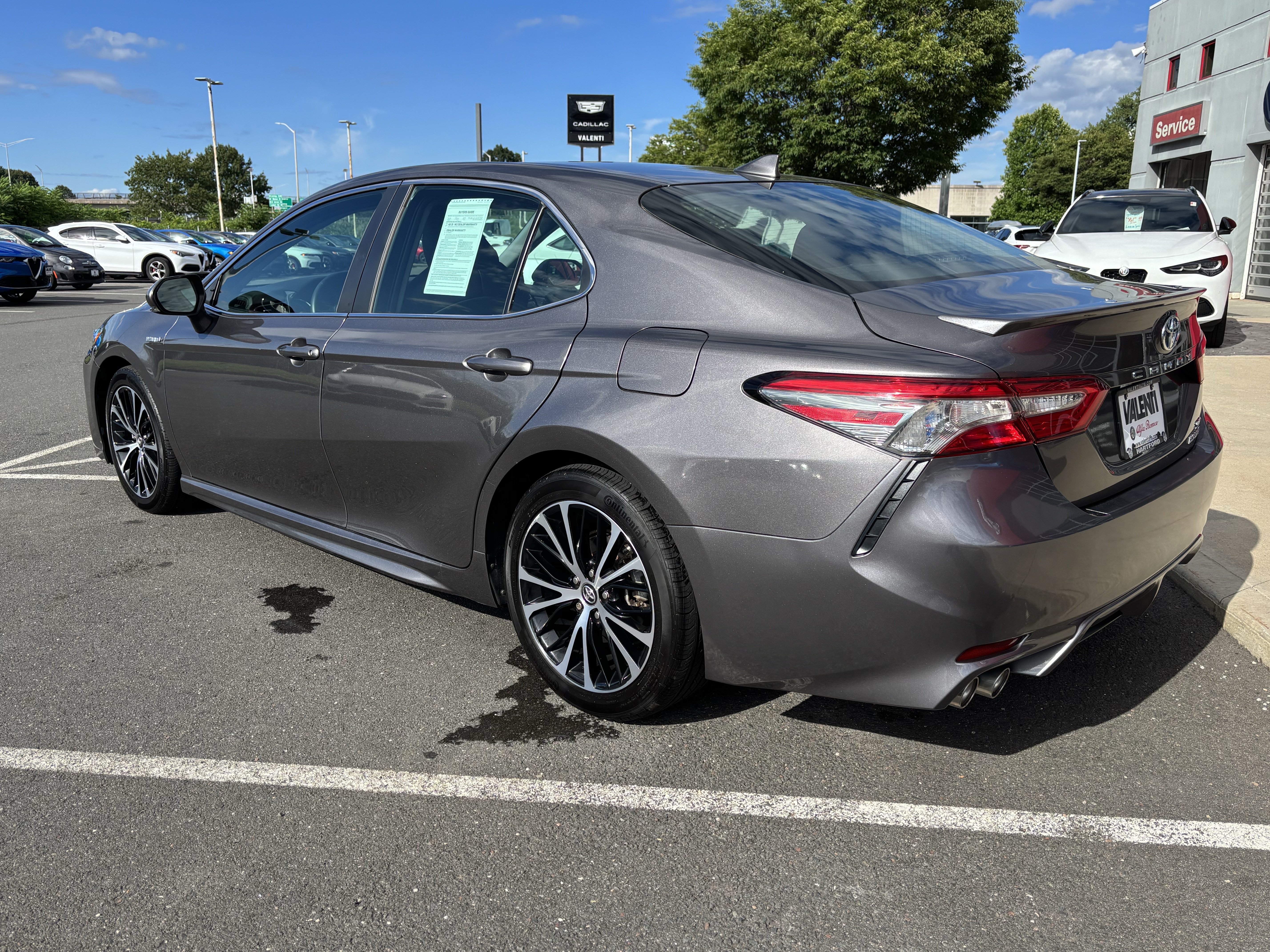 Used 2019 Toyota Camry SE w/ Audio Package FWD image 5