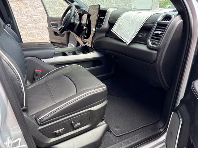 New 2026 RAM 2500 Laramie w/ Night Edition AWD/4WD image 27