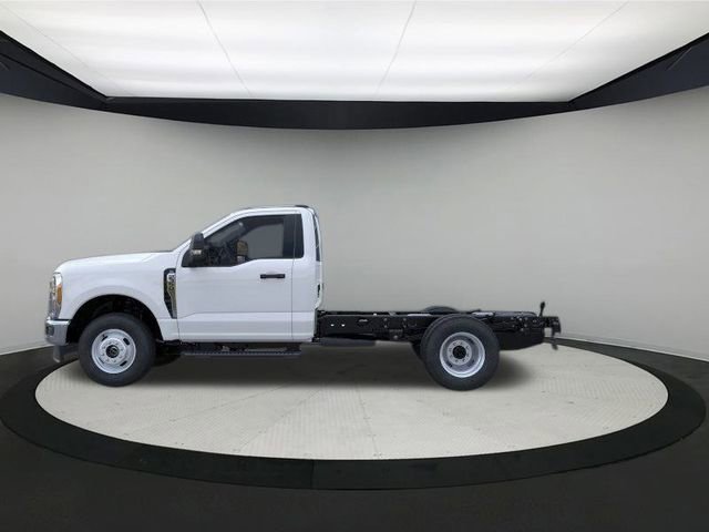 New 2025 Ford F350 XL w/ XL Chrome Package image 25