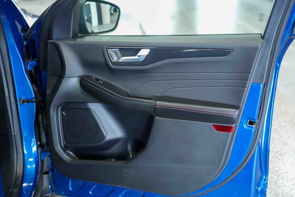 Used 2023 Ford Escape ST-Line w/ Tech Pack #1 image 17