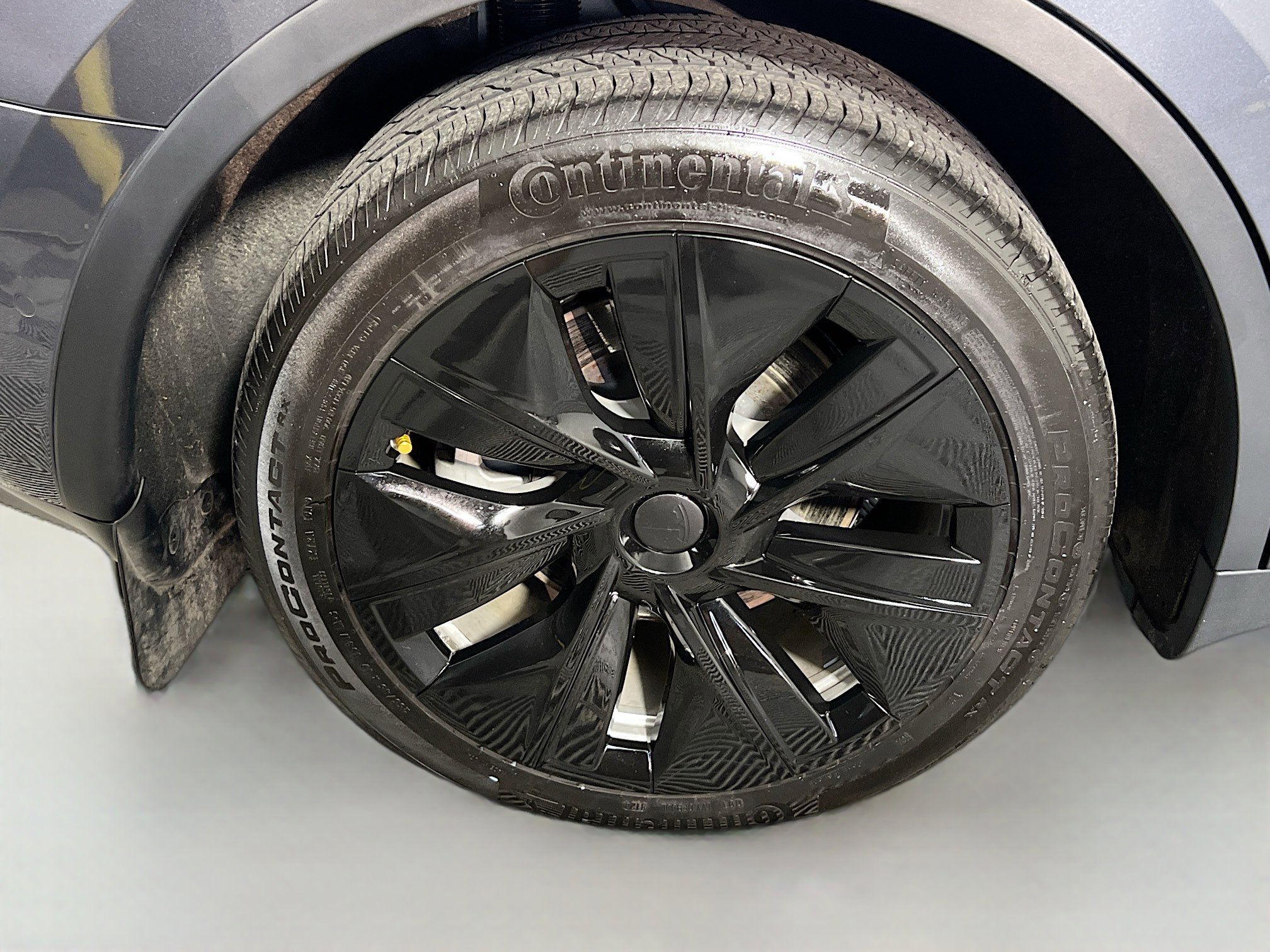 Used 2021 Tesla Model Y Long Range AWD/4WD image 13