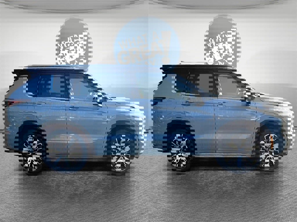 New 2026 Mitsubishi Outlander SEL image 8