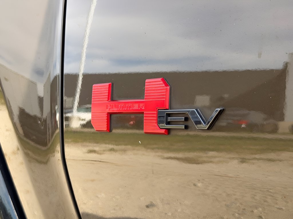 Used 2024 GMC Hummer EV 2X w/ LPO, Illumination Package AWD/4WD image 38