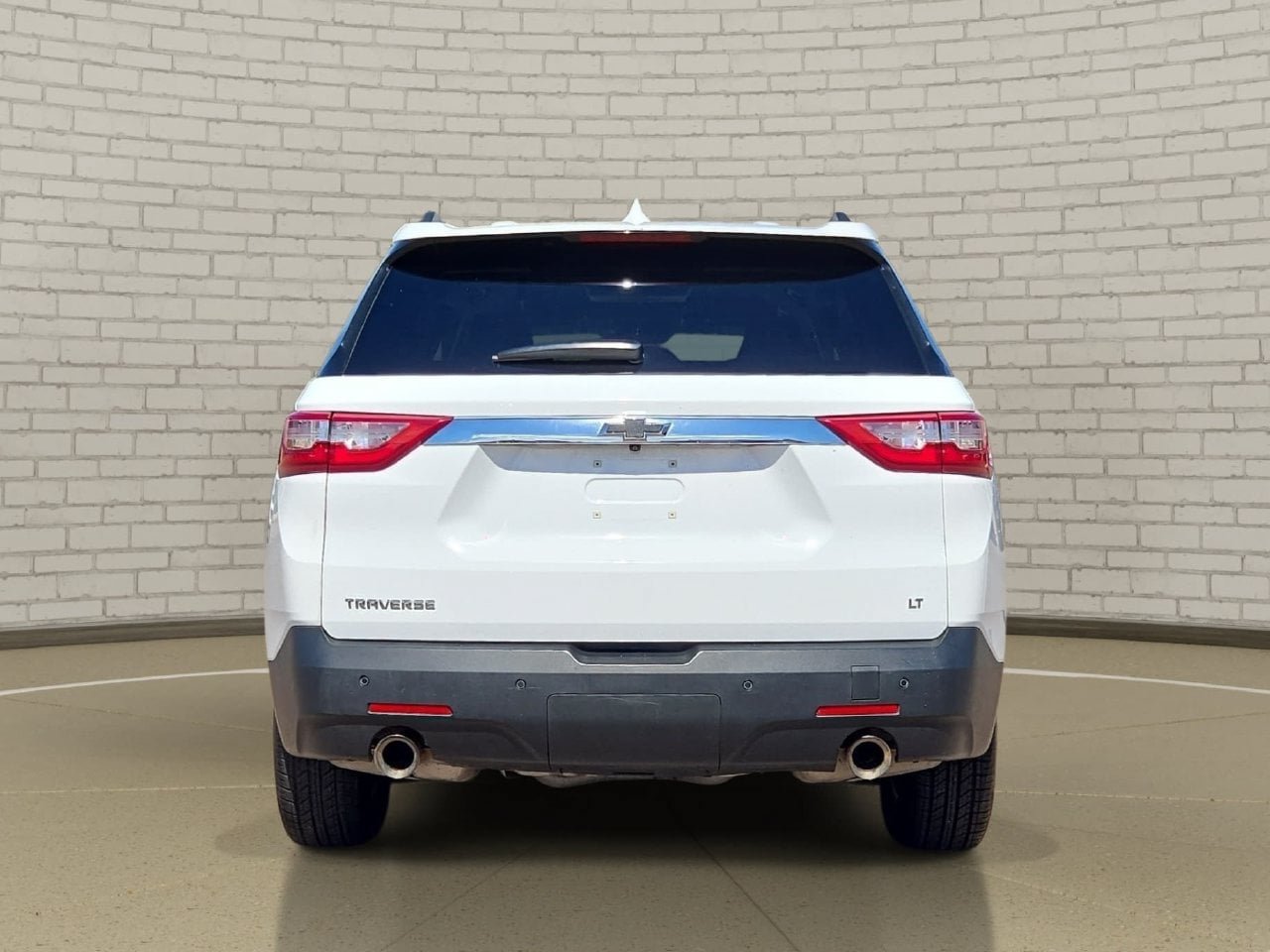 Used 2019 Chevrolet Traverse LT FWD image 6