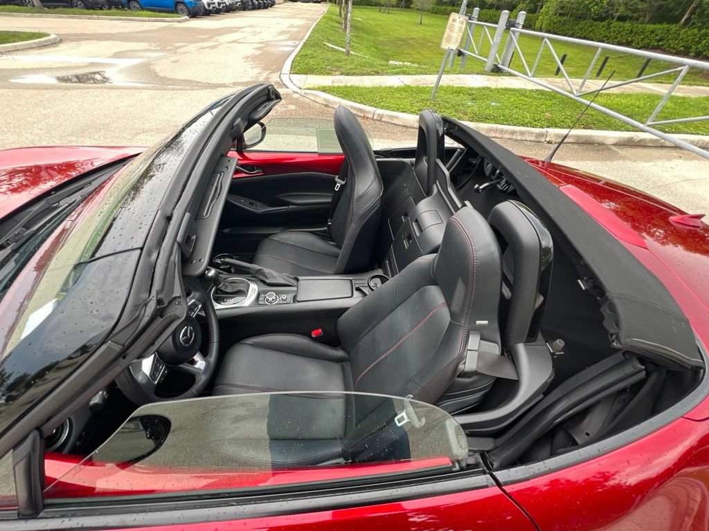 Used 2019 MAZDA MX-5 Miata Grand Touring RWD image 36