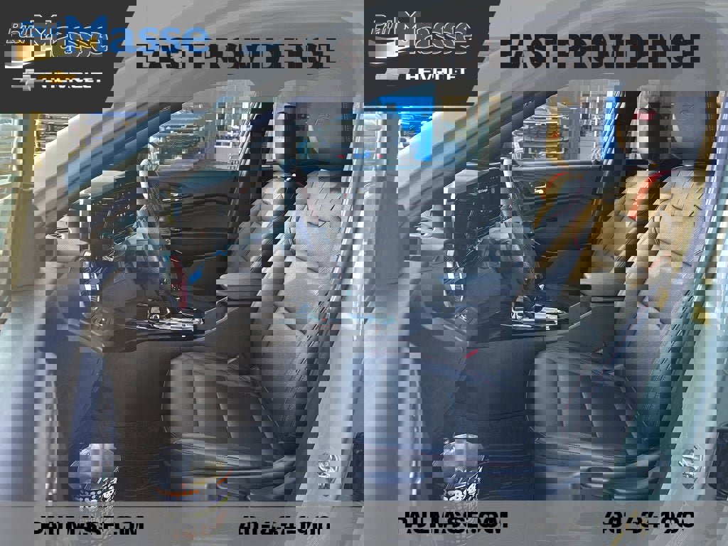 Used 2024 Chevrolet Trax RS w/ Sunroof Package image 16