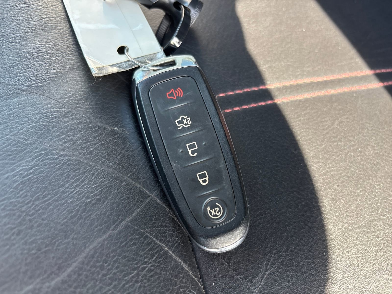 Used 2014 Ford Edge Limited w/ Equipment Group 301A AWD/4WD image 29