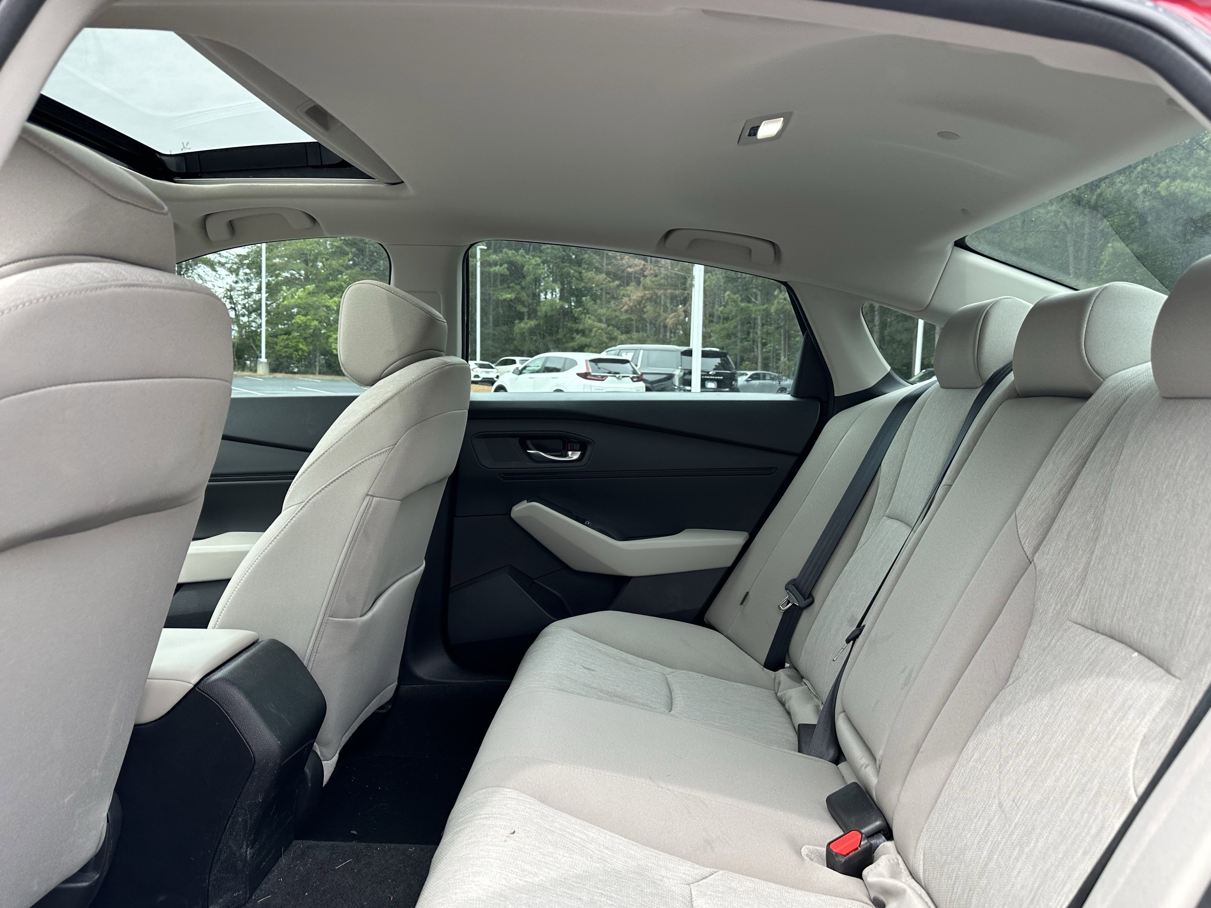 Used 2023 Honda Accord EX image 9