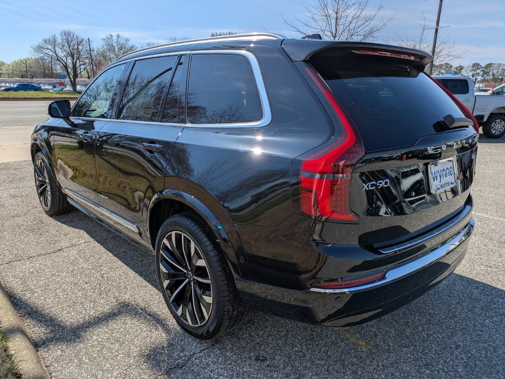 New 2026 Volvo XC90 B6 Plus w/ Protection Package Premier AWD/4WD image 6