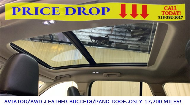 Used 2023 Lincoln Aviator AWD w/ Premium Package image 26