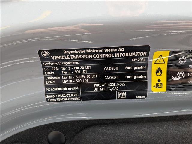 Used 2024 BMW X7 xDrive40i w/ Executive Package image 16