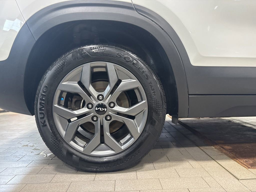 Certified 2024 Kia Seltos LX image 26